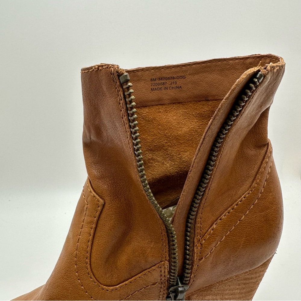 FRYE Cognac Ankle Boot Bootie Sz 6M Brown Leather Side zip Western Cowgirl - Picture 10 of 16